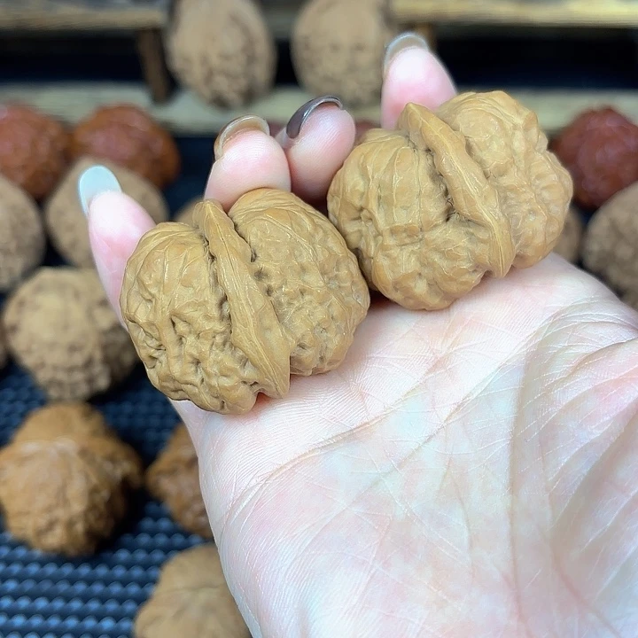 桃核吊坠蛤蟆头37尺寸