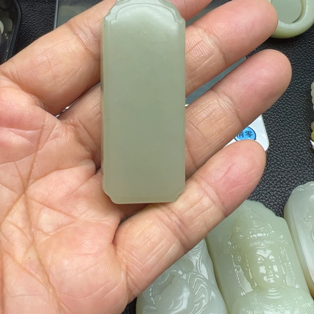 和田玉（糖玉）未镶嵌吊坠(不含链)