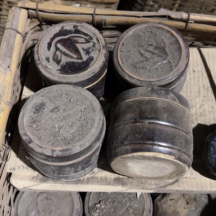 瓷片陶瓷盘子碗啥都有