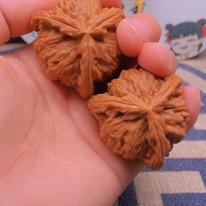 吊坠文玩核桃圣*三棱