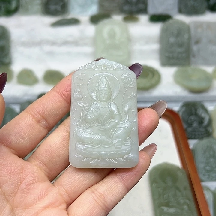 和田玉颈饰未镶嵌睿**者