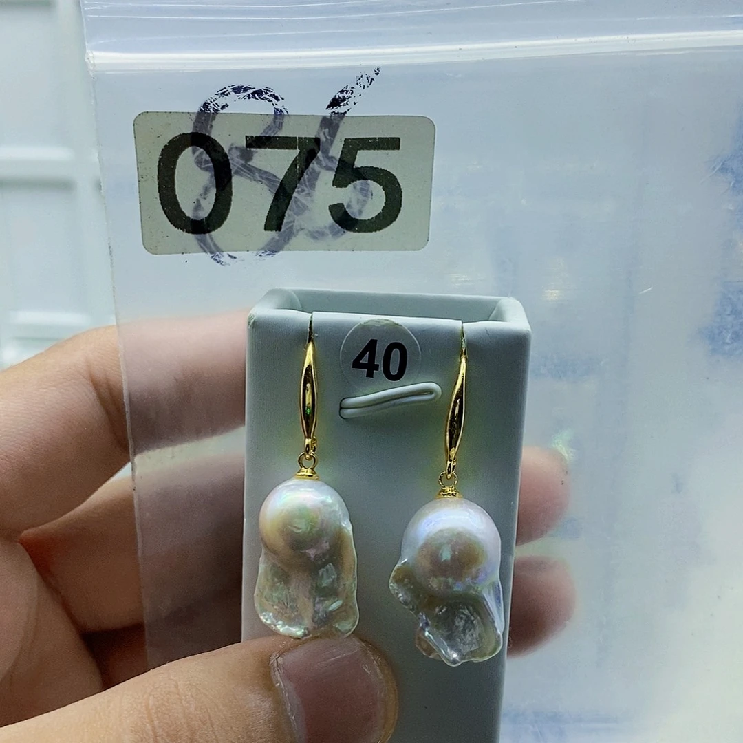 颈饰合金淡水珍珠