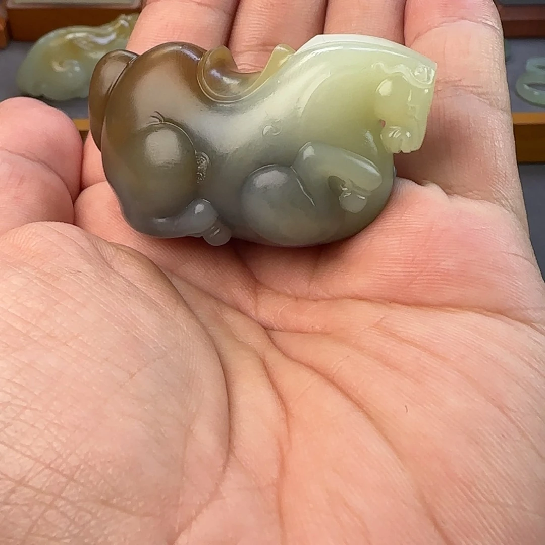 【闪购商品】和田玉（糖玉）颈饰未镶嵌霸*