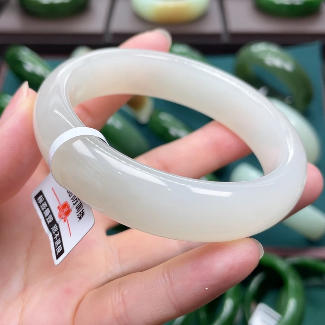 和田玉未镶嵌手镯5758