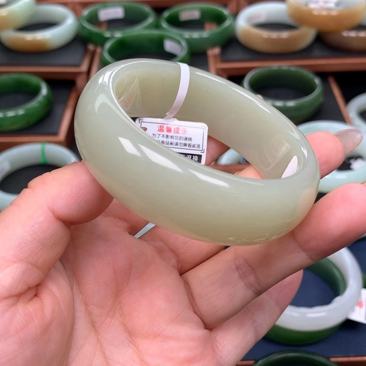 和田玉5758圈口未镶嵌