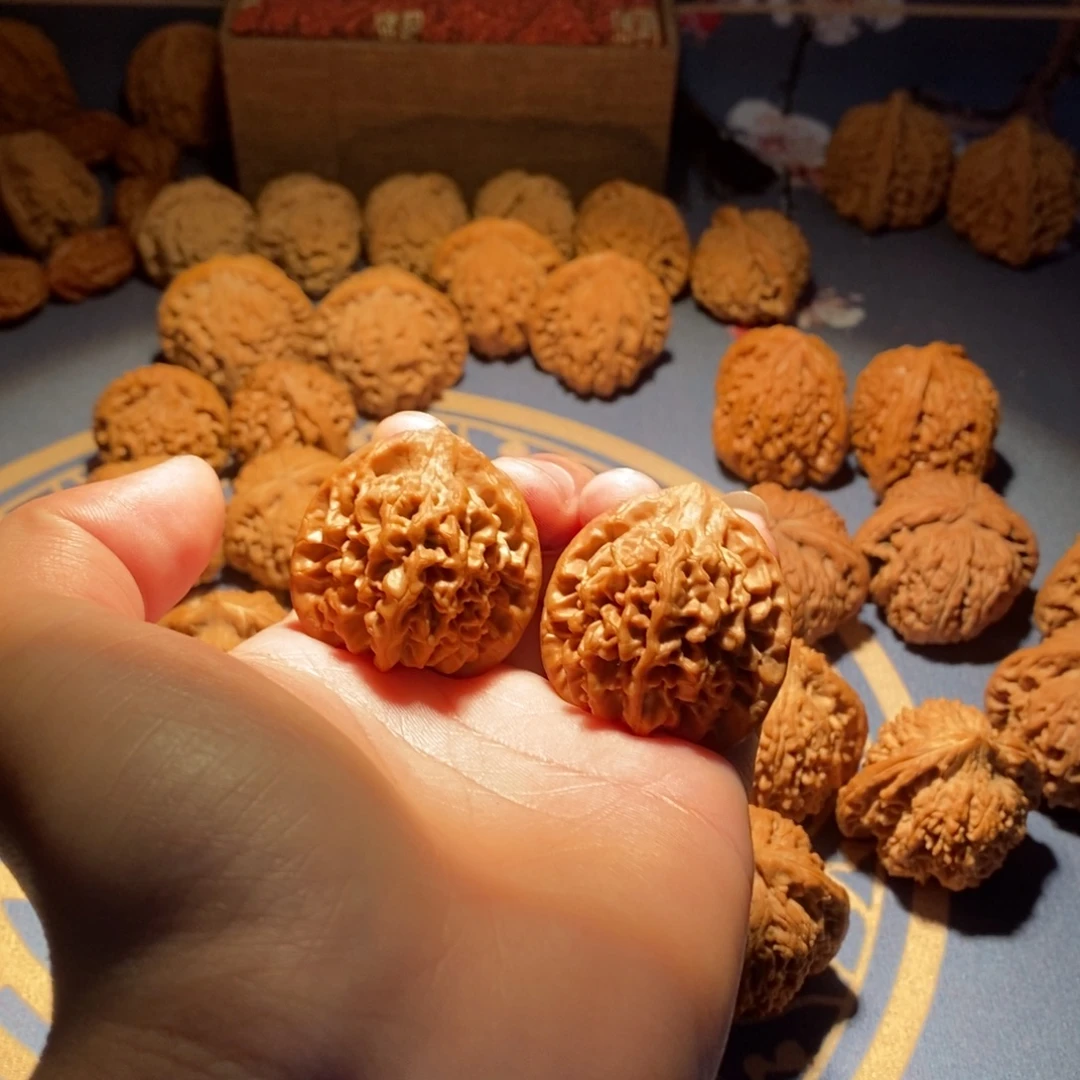 文玩核桃吊坠全品无修秦闷一对