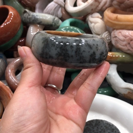 未镶嵌石英岩玉珠宝奇石清*