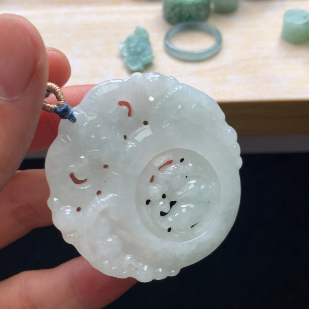 翡翠未镶嵌颈饰吊坠