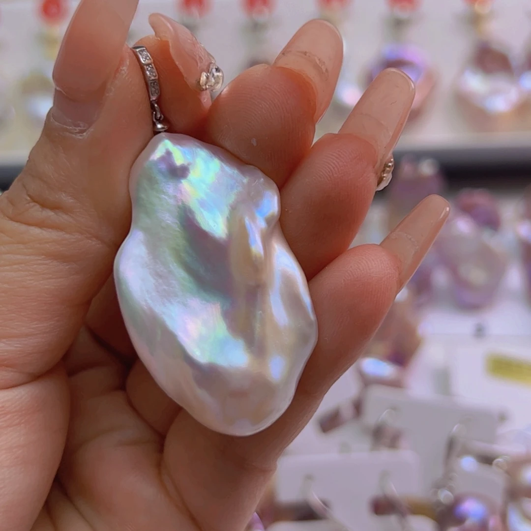 淡水珍珠吊坠(赠链)未镶嵌艳*