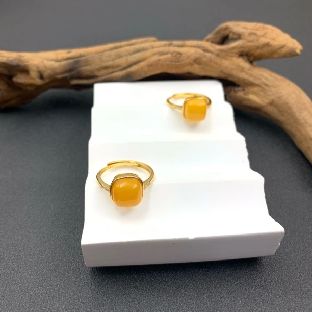 【静姐专属】蜜蜡戒指-多样性发一-251028003【尺寸约8mm】