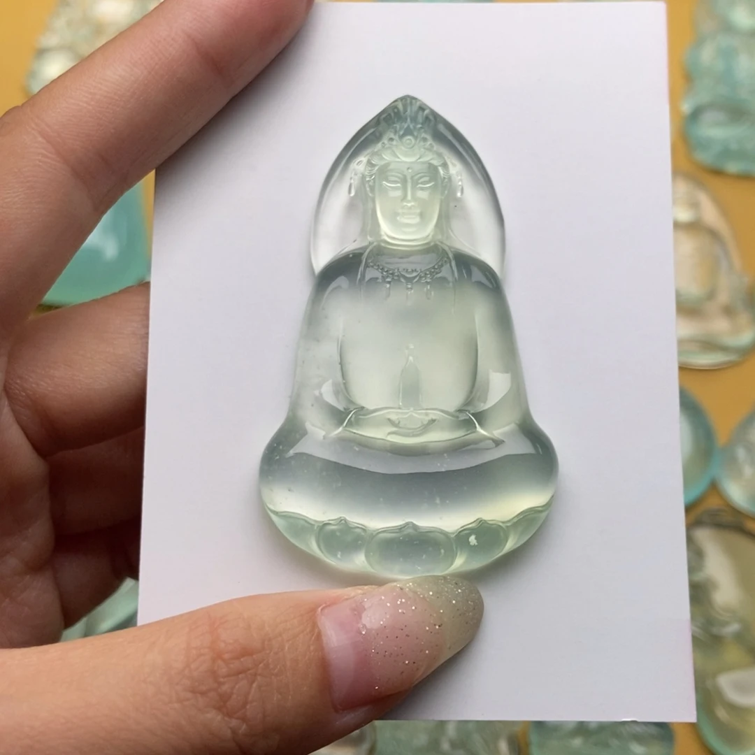 艺***千蛇纹石玉未镶嵌颈饰素衣
