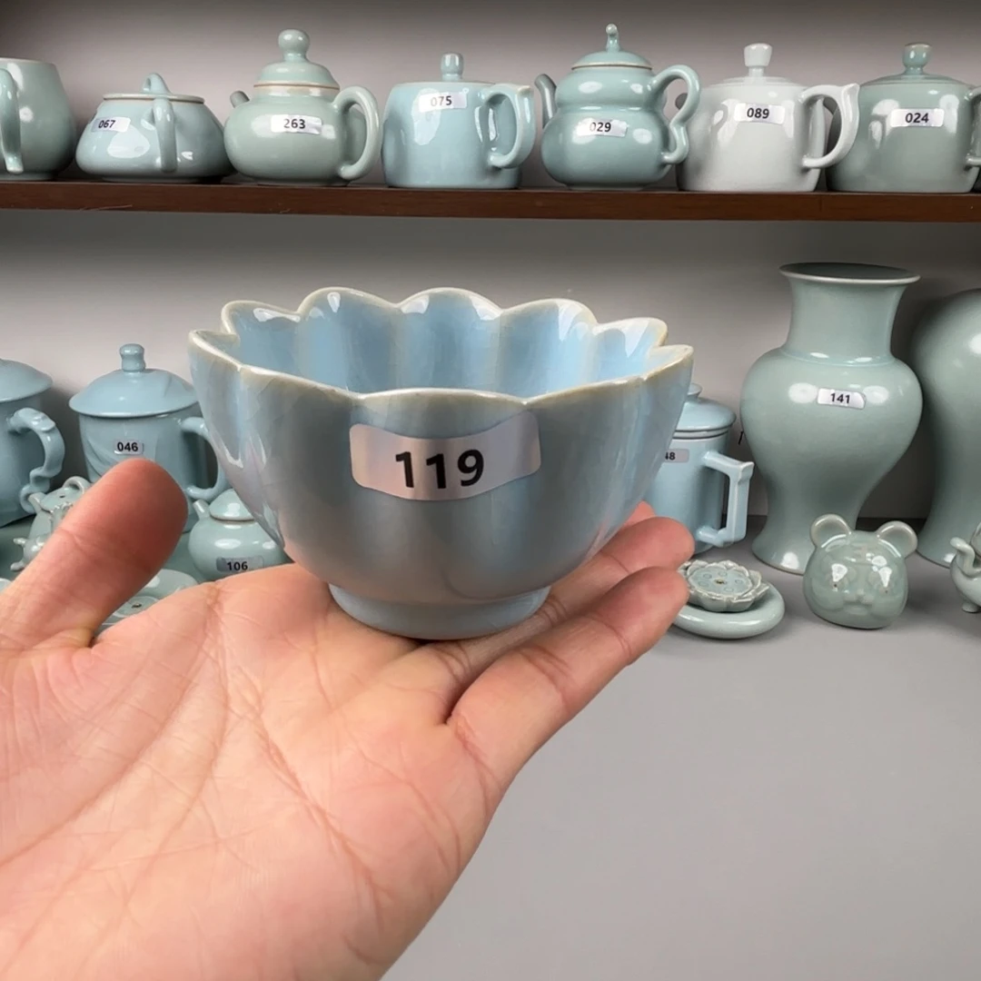 陶摆件汝瓷莲花碗支钉烧天青釉微瑕