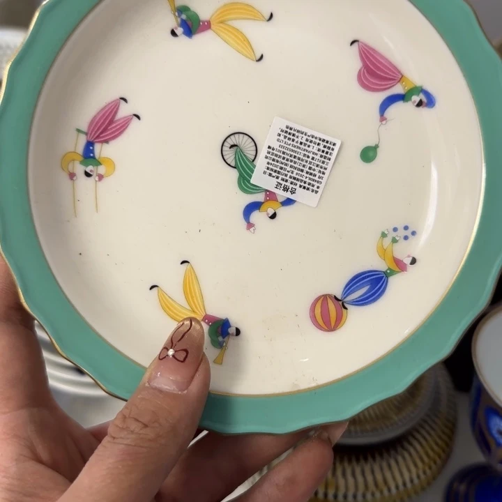 瓷片月****亮哈哈哈哈哈哈哈