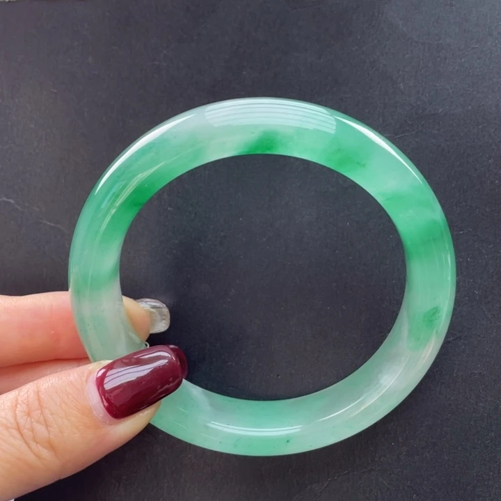 石英质玉手镯未镶嵌水*莲