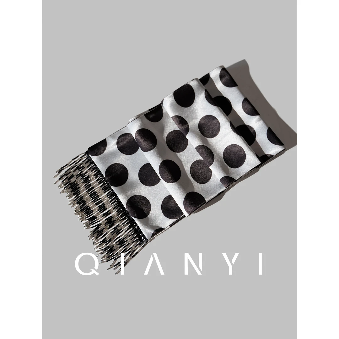 纤屹2025新款经典复古气质百搭轻奢醋酸混纺流光风围巾女