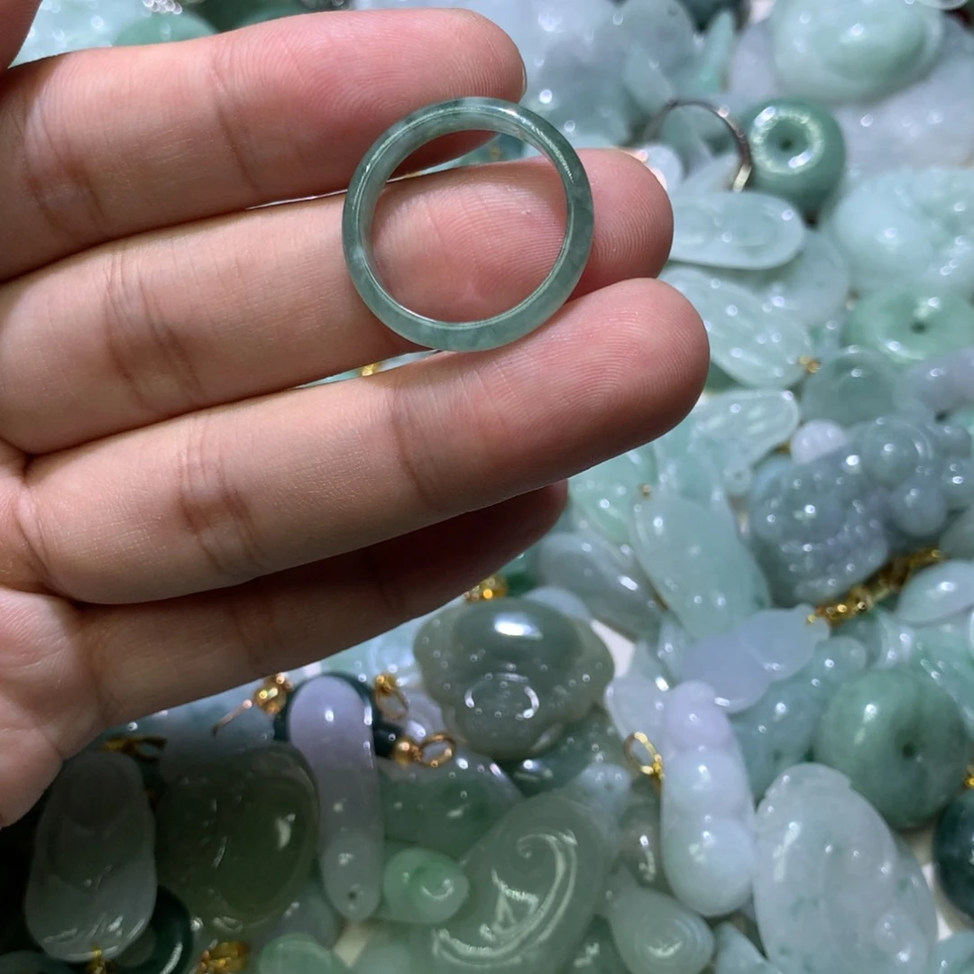 颈饰未镶嵌翡翠1