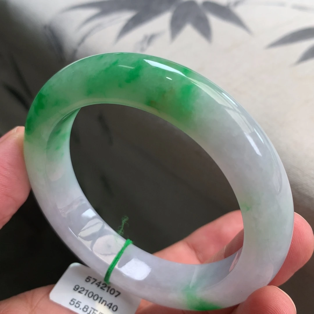 翡翠未镶嵌手镯糯冰春彩