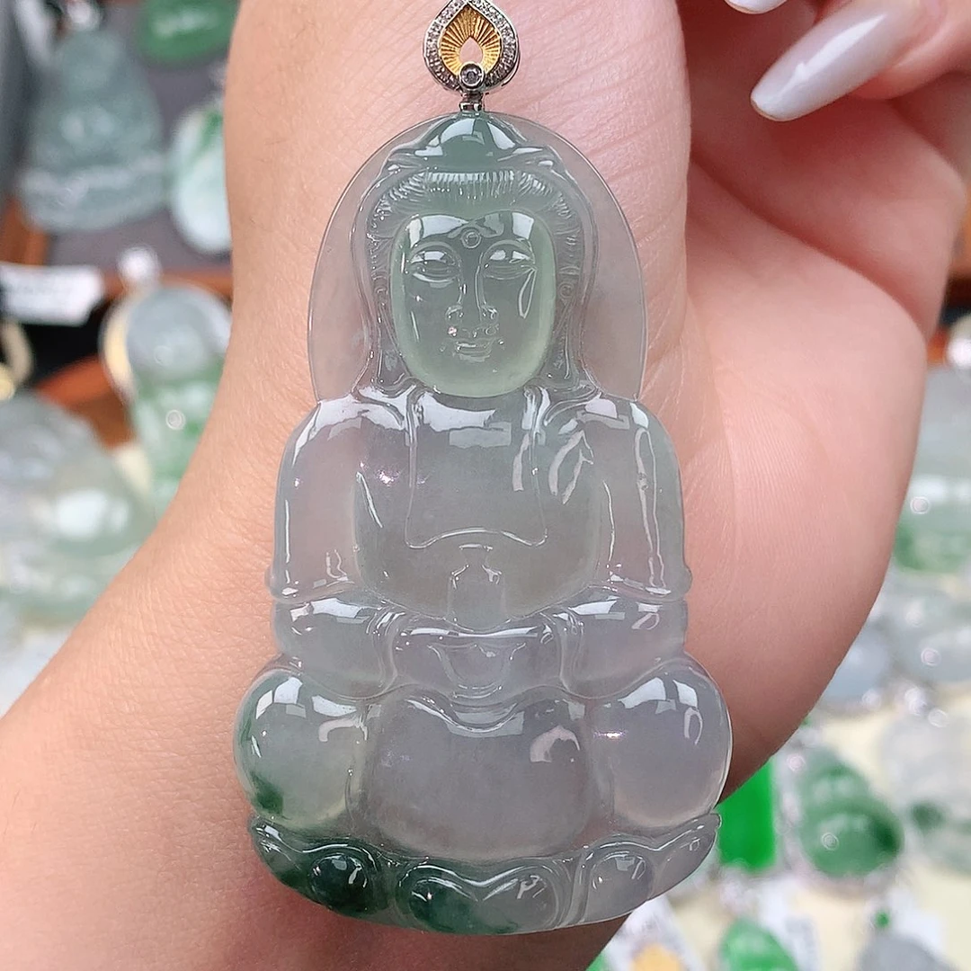 颈饰18K金镶嵌翡翠观音