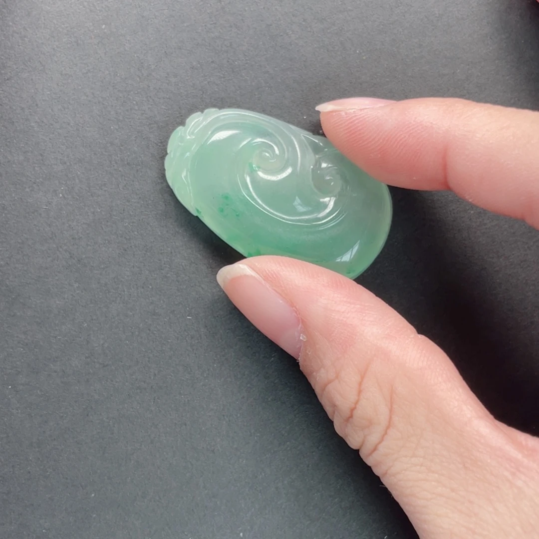 石英质玉（非洲翠）未镶嵌颈饰