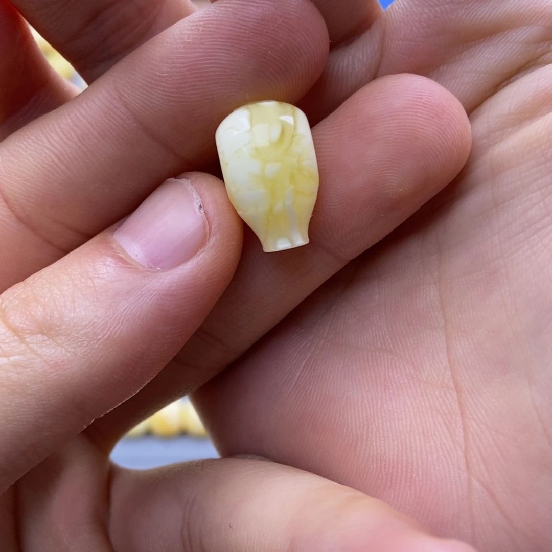 琥珀未镶嵌珠宝奇石10.9mm