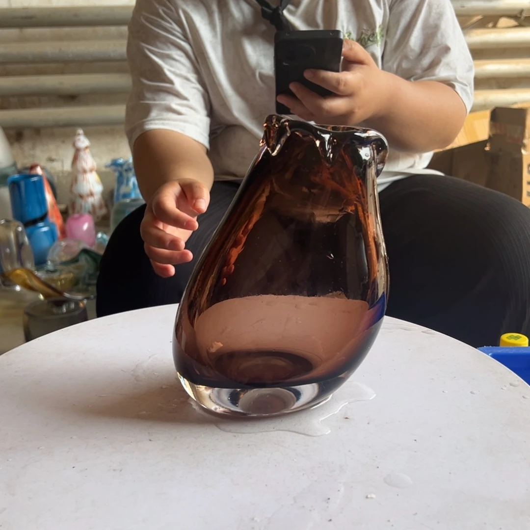 棕色高度20琉璃花器摆件微瑕
