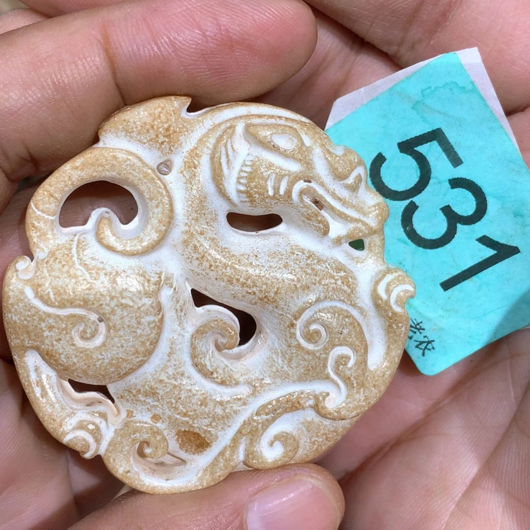 未镶嵌和田玉挂件