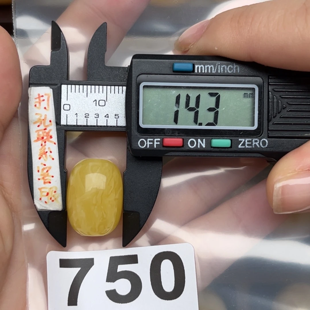 未镶嵌蜜蜡裸石我***觉蜜蜡