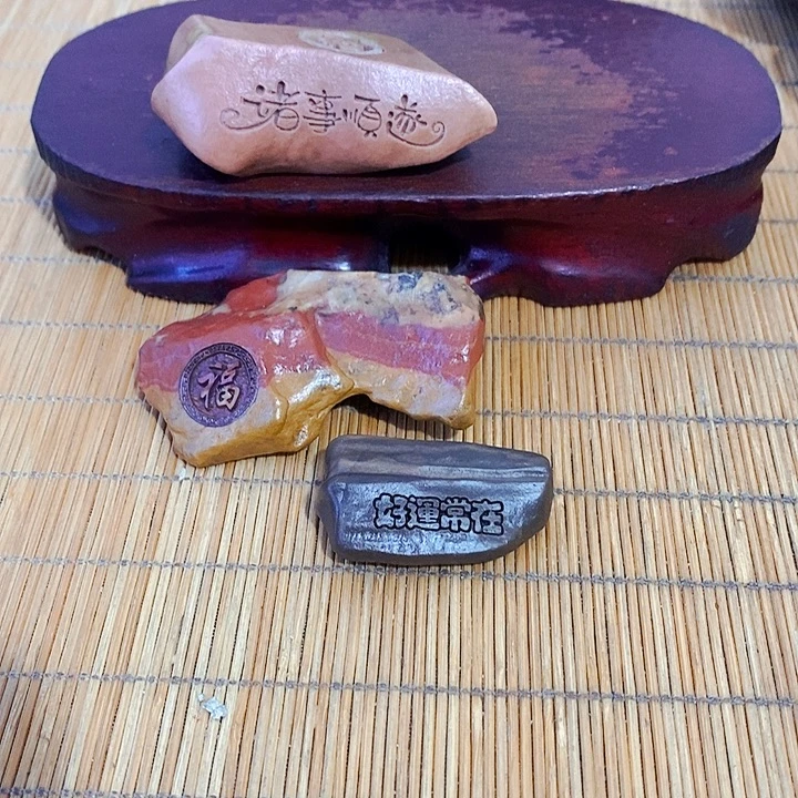 古***5原石雕刻工艺品手把摆件
