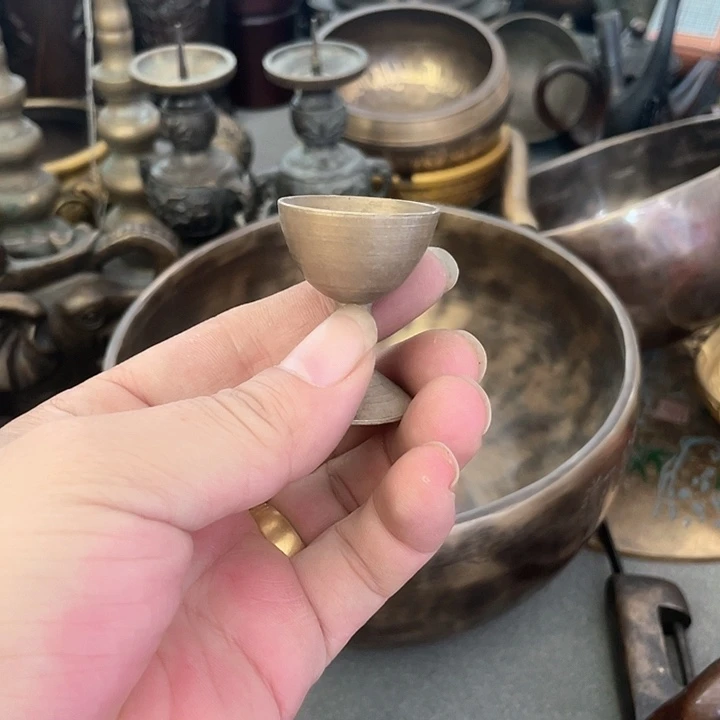 穆***阔闪电购铜摆件工艺品