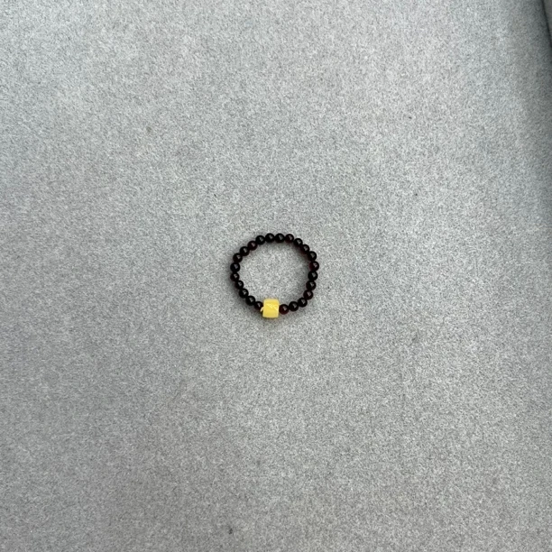 SW123天然血珀戒指