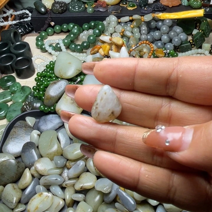 *****和田玉未镶嵌珠宝奇石