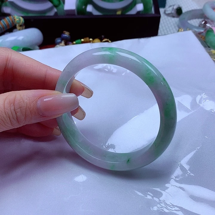 翡翠未镶嵌手镯翡翠