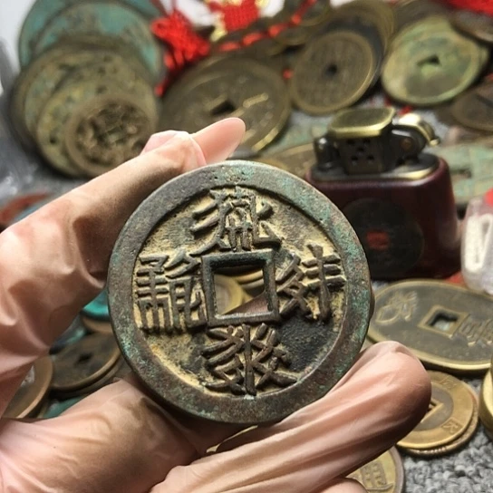 江***海现代仿制工艺品花钱