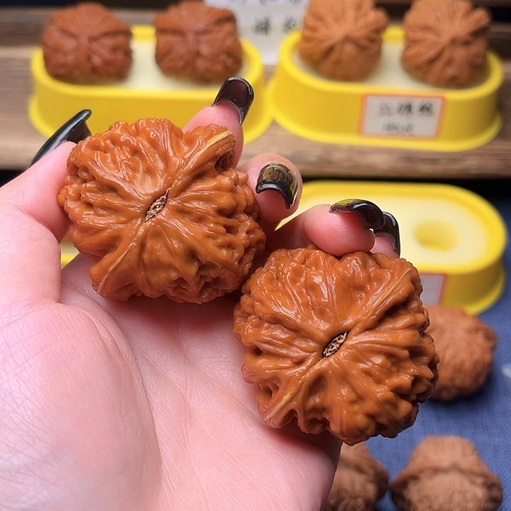 核桃明**牛文玩文玩文玩411