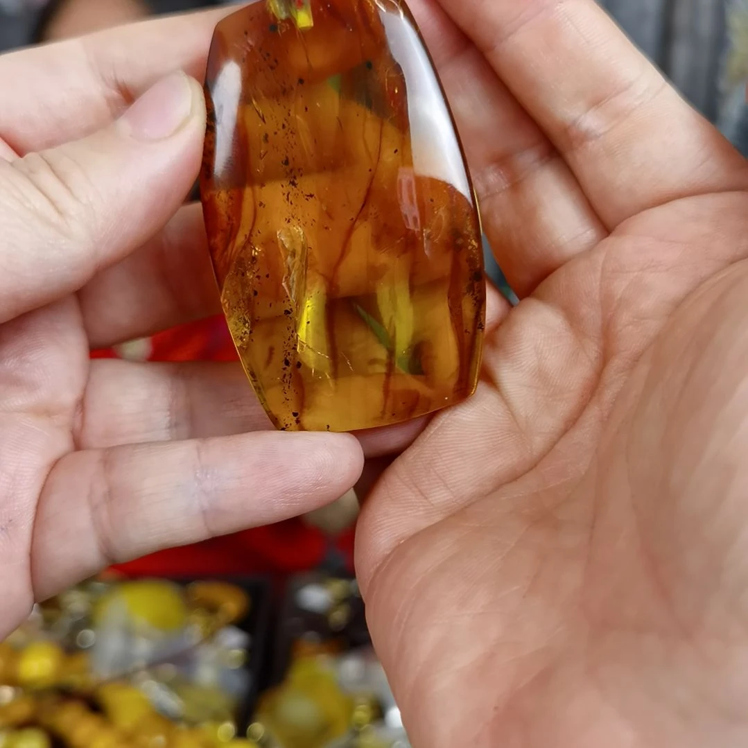 琥珀颈饰未镶嵌吊坠