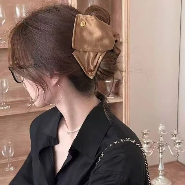 法式简约布艺贝壳抓夹女2025新款感后脑勺发夹气质鲨鱼夹发饰