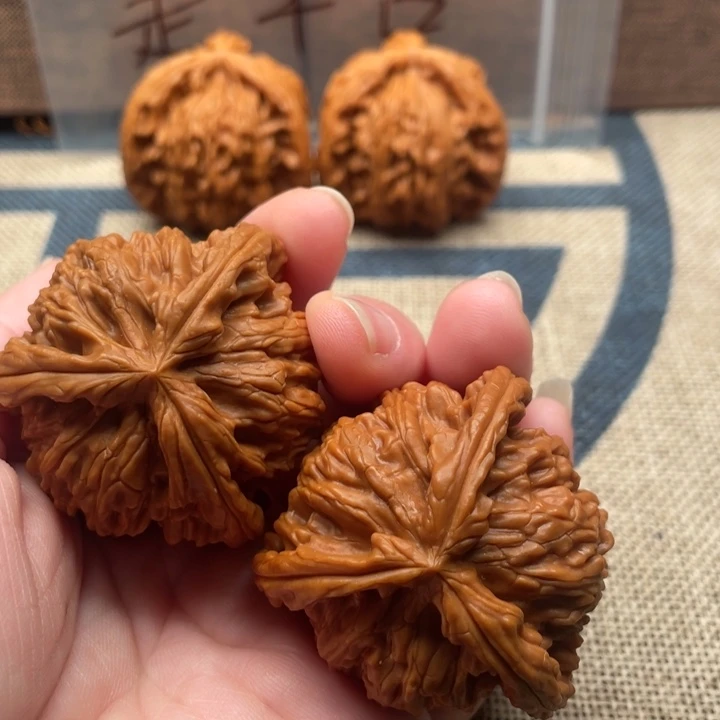 M***0核桃白狮子43核桃