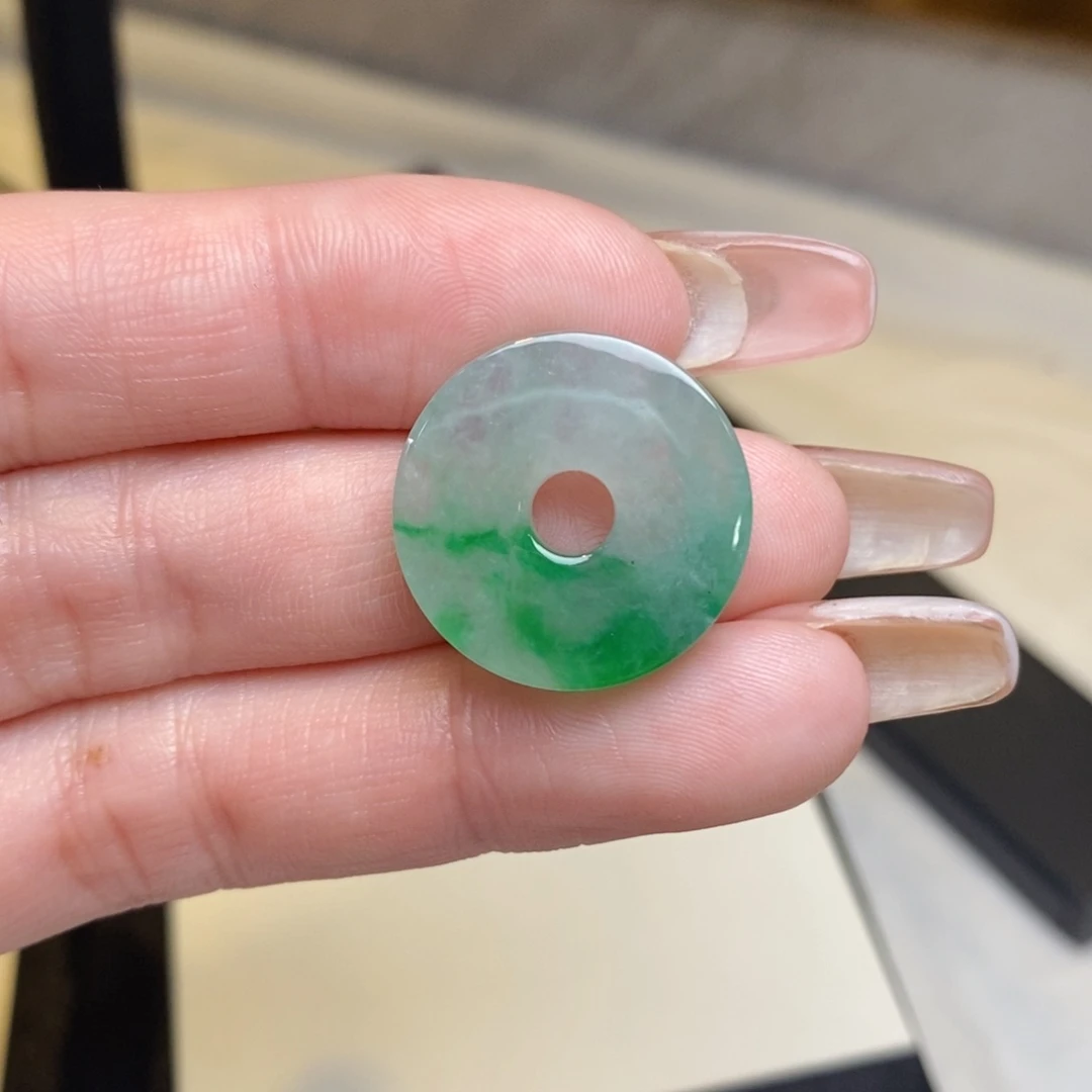 翡翠颈饰未镶嵌怀古扣（21.1-5.1）