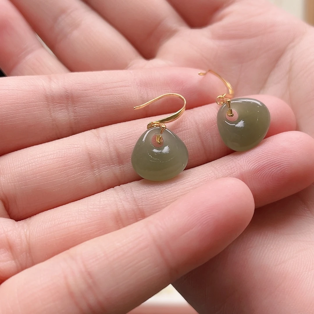 寒***月和田玉银S925镶嵌耳饰