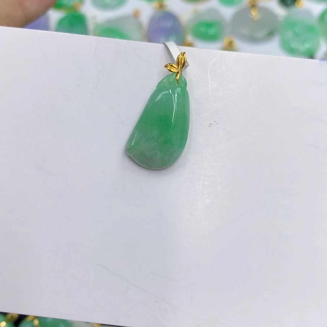 颈饰18K金镶嵌翡翠翡翠