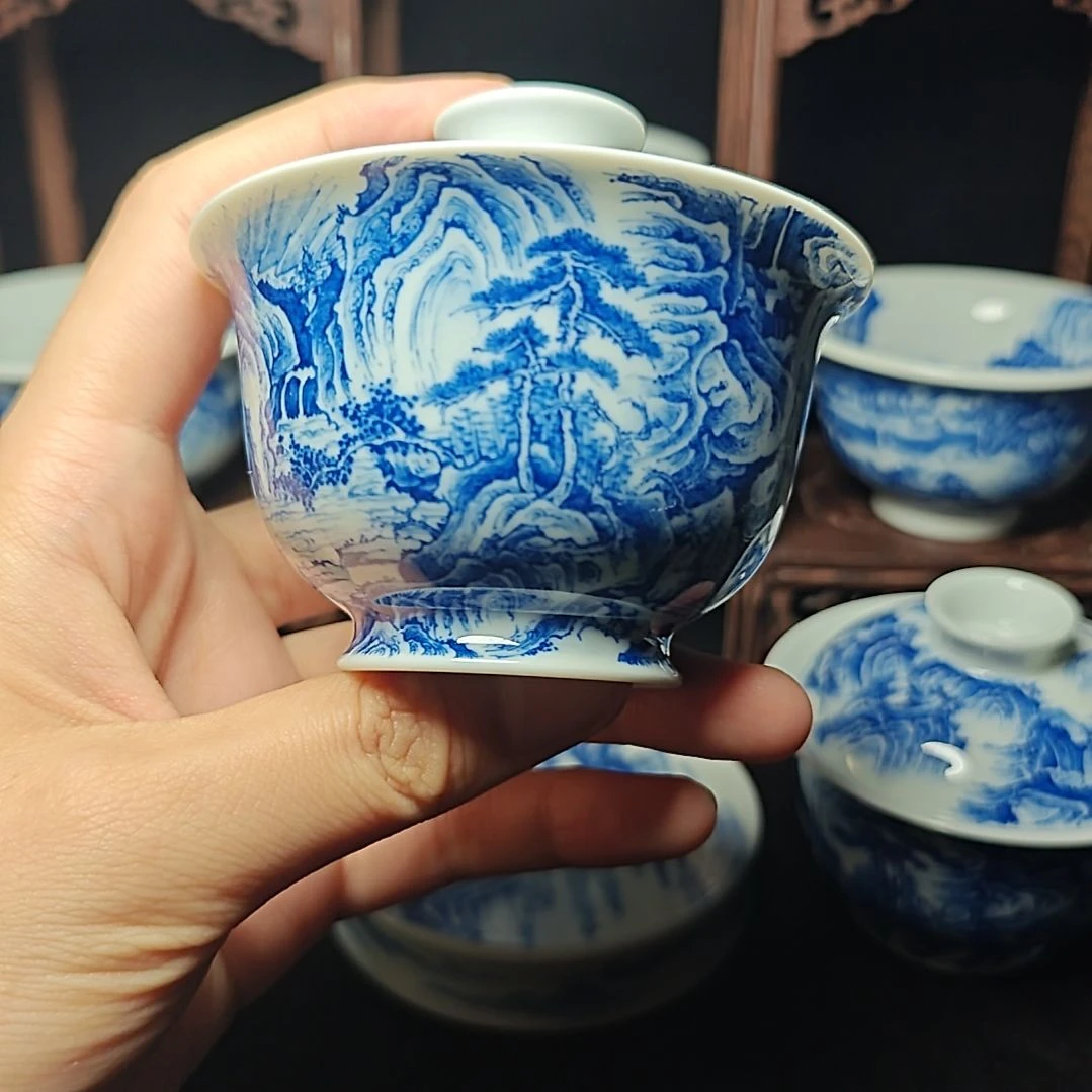 杯子唯**足青花山水早春图盖碗