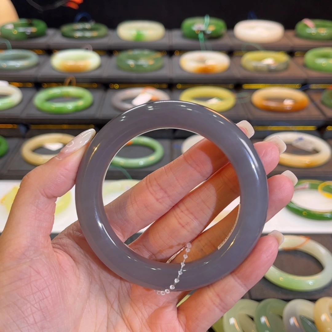 和田玉未镶嵌手镯紫罗兰