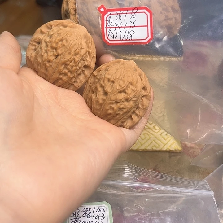 文玩核桃把件非嫁接将军帽