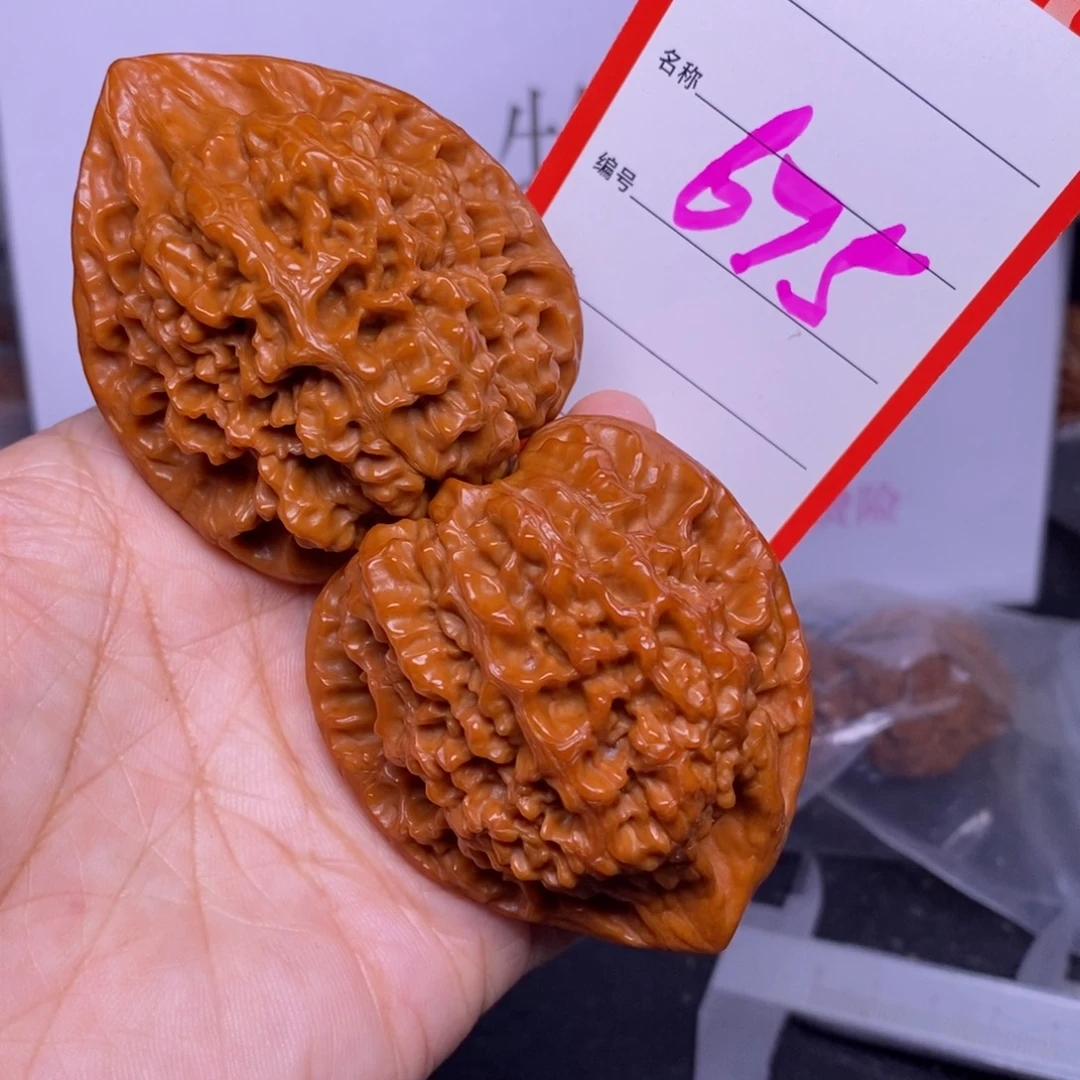 文玩核桃把件6751，50官帽