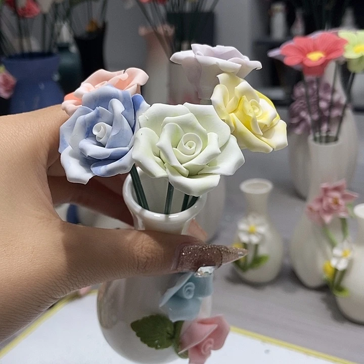 陶瓷纯手工捏花设计