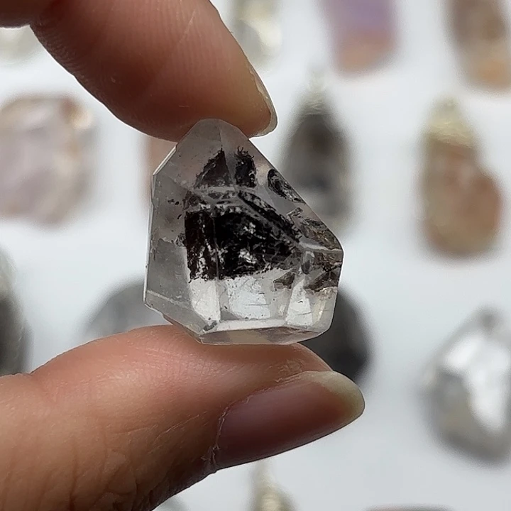 水晶未镶嵌颈饰闪灵钻23mm+
