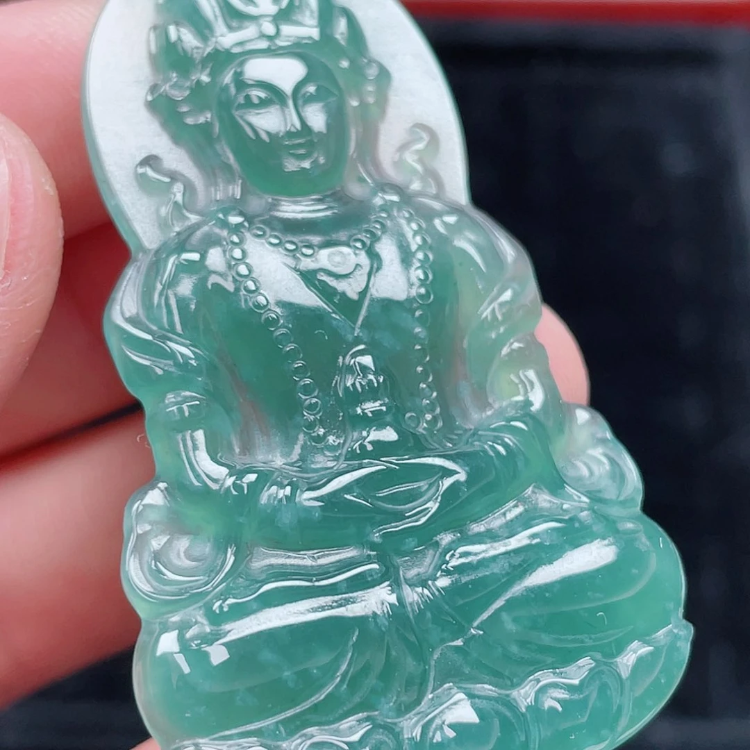 翡翠颈饰未镶嵌6，