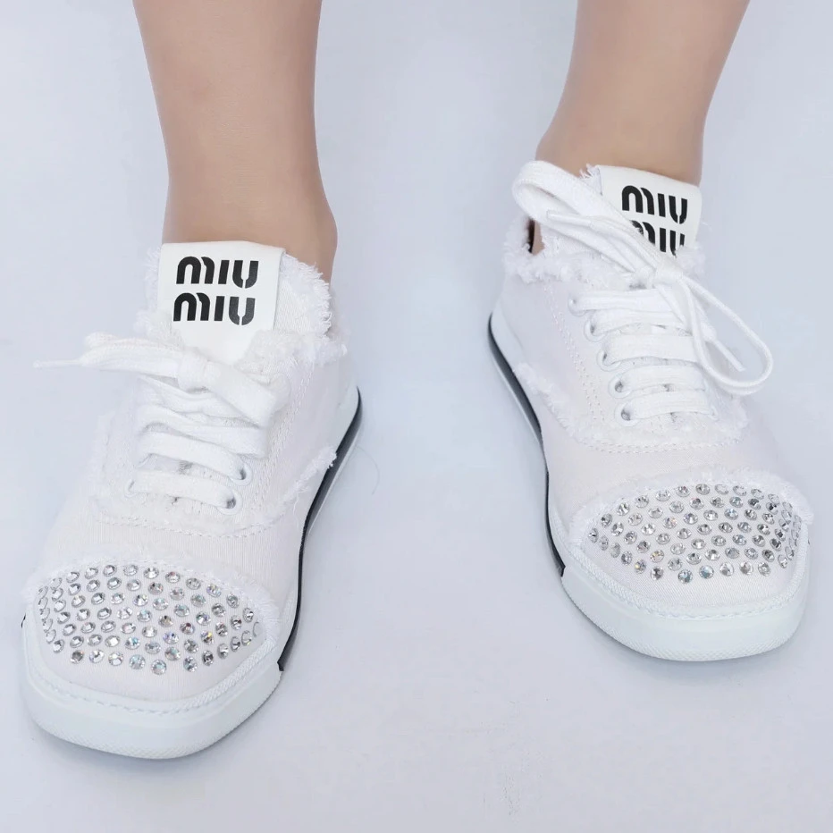 99新 MIU MIU/缪缪 板鞋/38码/Xspr3368