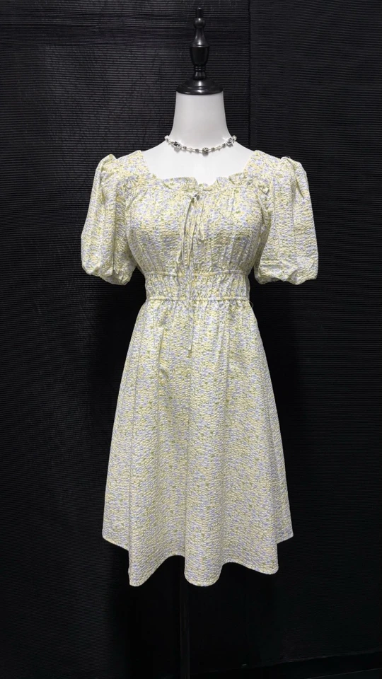 方领碎花连衣裙复古蝴蝶结系带设计小个子仙女裙