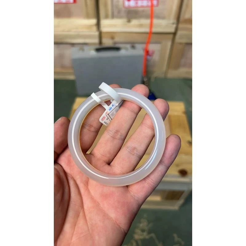 S1269白月光玛瑙手镯